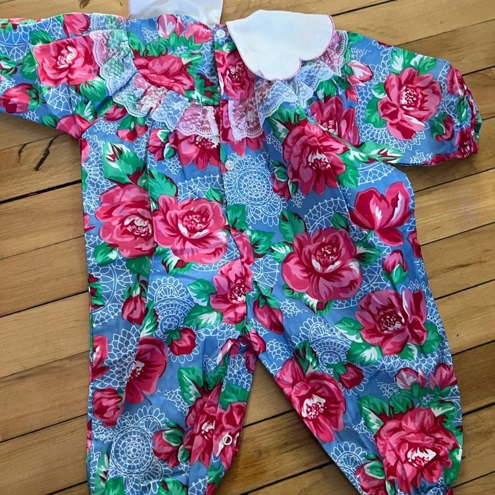 Vintage floral print infant jumpsuit‎ lace collared one piece